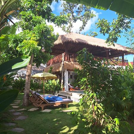 Twiny'S Hotel Kuta  Exterior photo