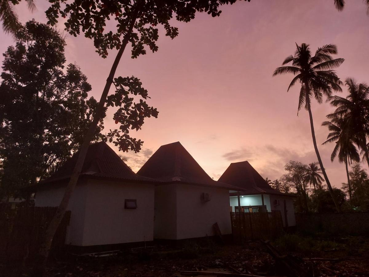 Twiny'S Hotel Kuta  Exterior photo