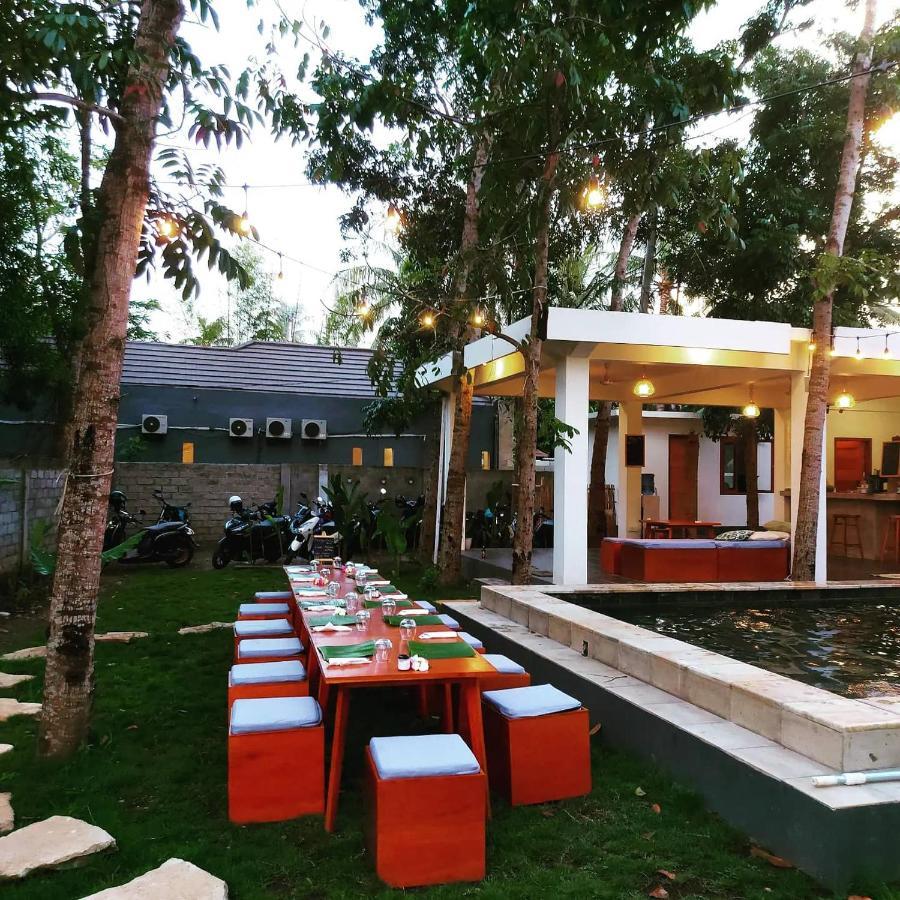 Twiny'S Hotel Kuta  Exterior photo