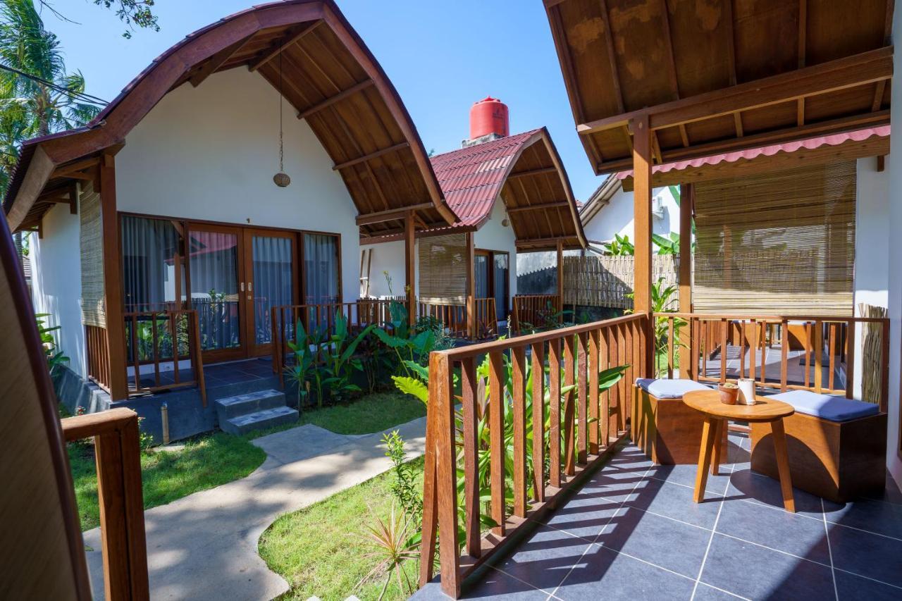Twiny'S Hotel Kuta  Exterior photo