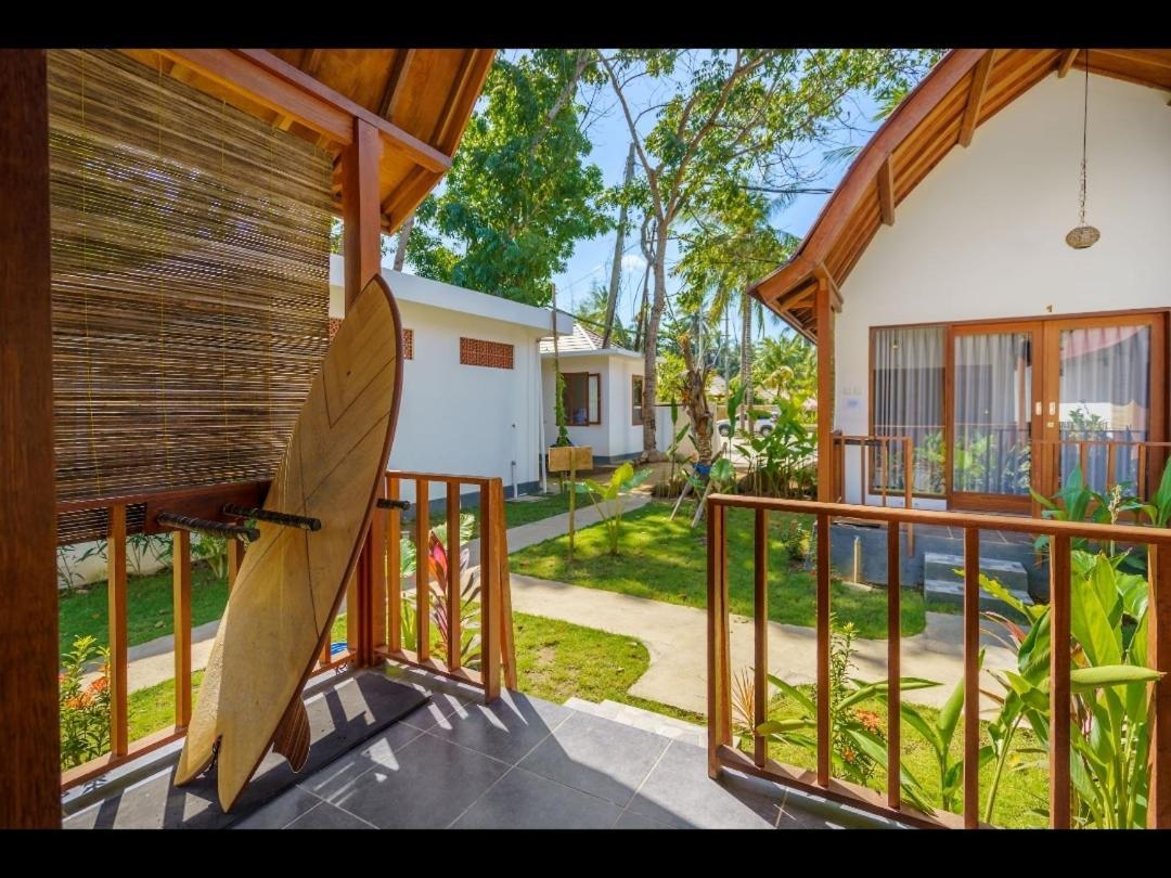 Twiny'S Hotel Kuta  Exterior photo