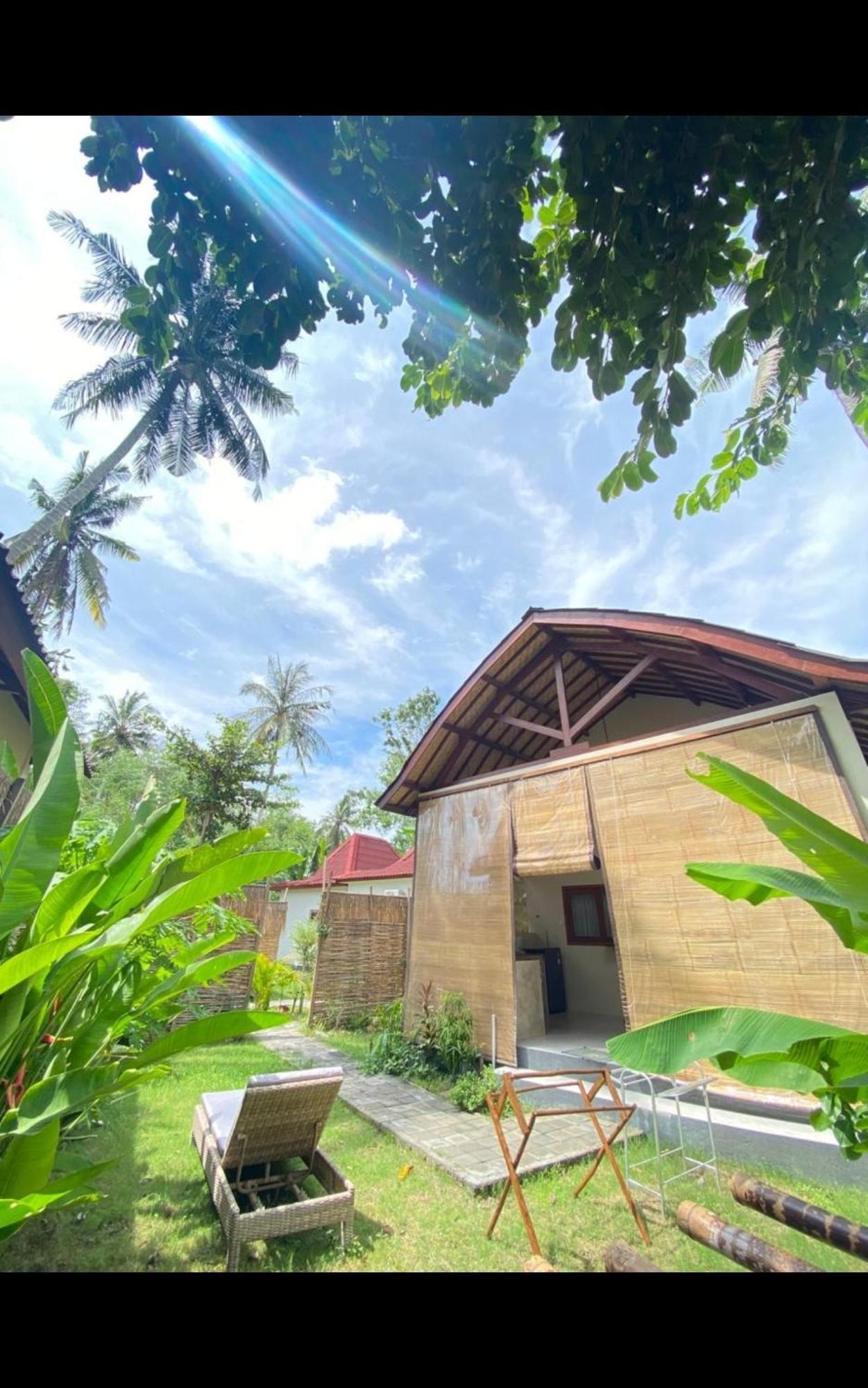 Twiny'S Hotel Kuta  Exterior photo