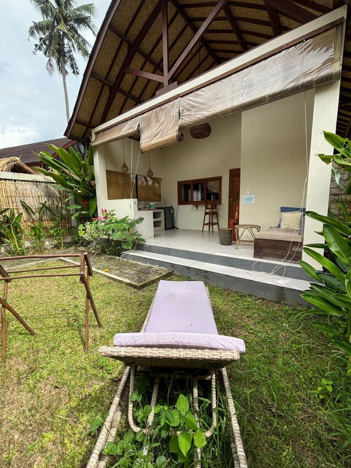 Twiny'S Hotel Kuta  Exterior photo